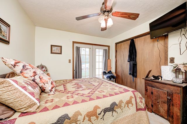 5320 S Lick Crk Road, Morgantown, IN 46160