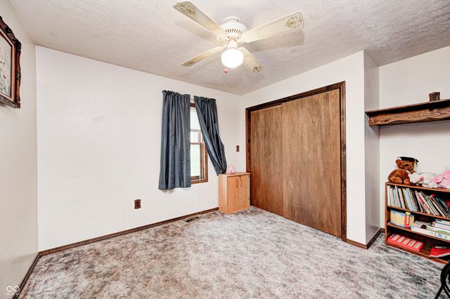 5320 S Lick Crk Road, Morgantown, IN 46160