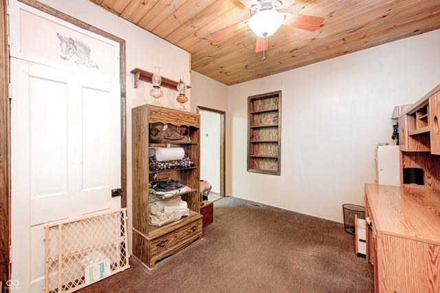 5320 S Lick Crk Road, Morgantown, IN 46160