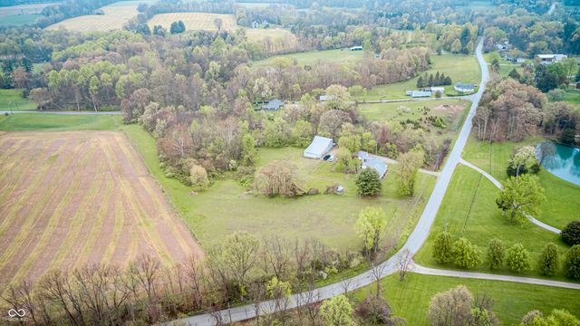 5320 S Lick Crk Road, Morgantown, IN 46160