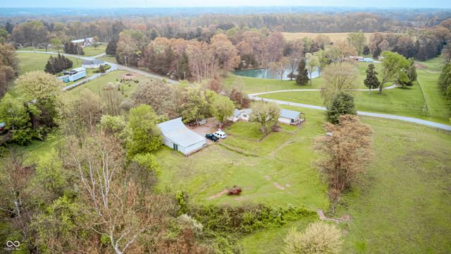 5320 S Lick Crk Road, Morgantown, IN 46160