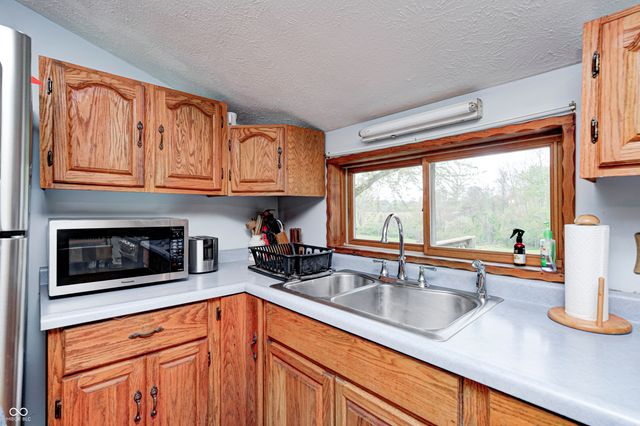 5320 S Lick Crk Road, Morgantown, IN 46160