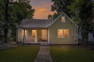 1704 Tunnel Boulevard, Chattanooga, TN 37406