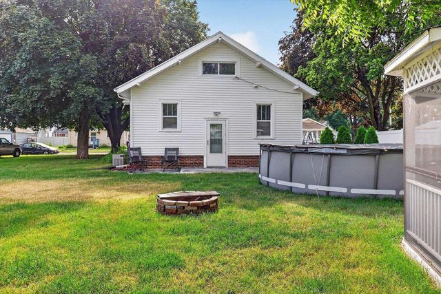 516 N Walnut Street, Janesville, WI 53548