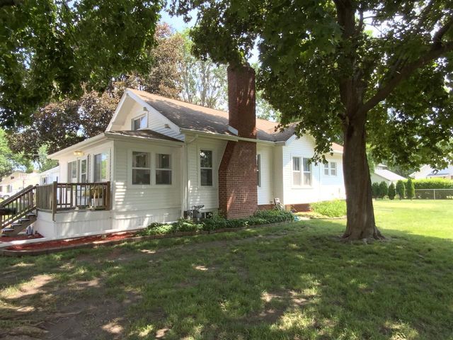 516 N Walnut Street, Janesville, WI 53548