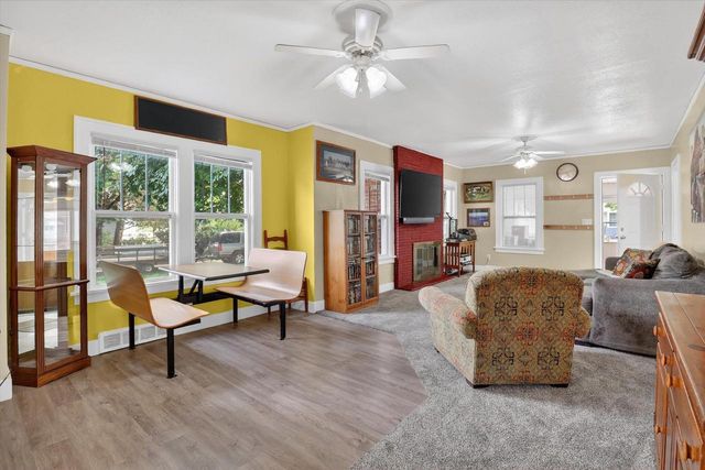 516 N Walnut Street, Janesville, WI 53548