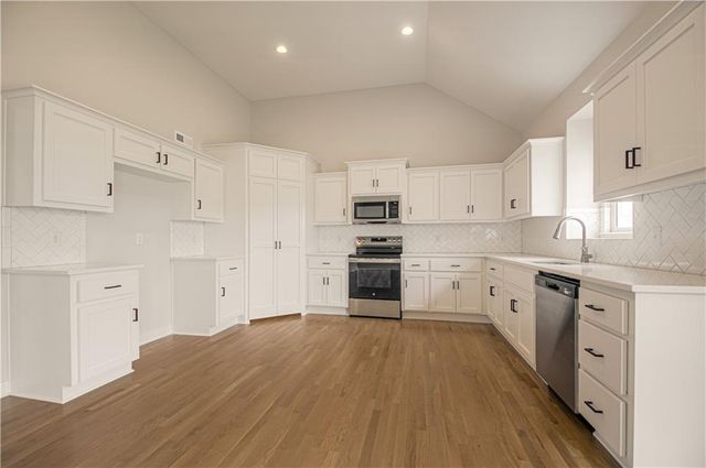 1038 Fir Lane, Liberty, MO 64068