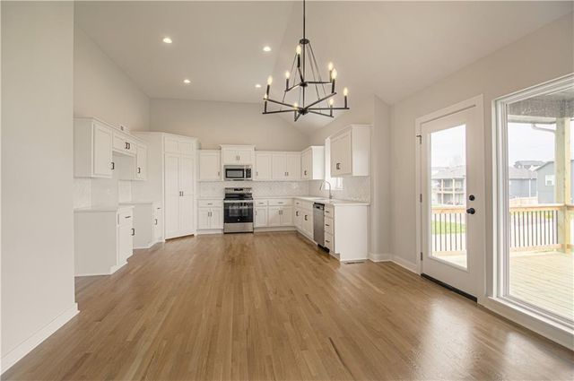 1038 Fir Lane, Liberty, MO 64068