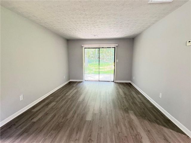 160 Chesapeake Drive, Ellenwood, GA 30294