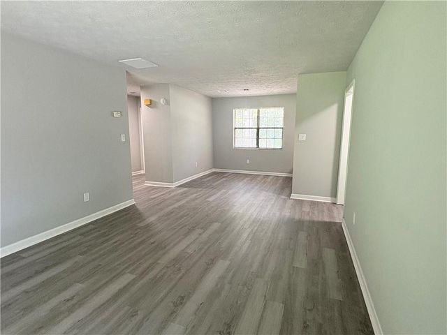 160 Chesapeake Drive, Ellenwood, GA 30294