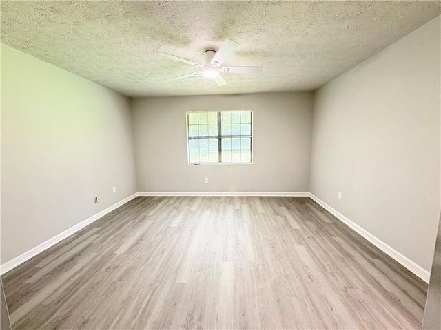 160 Chesapeake Drive, Ellenwood, GA 30294
