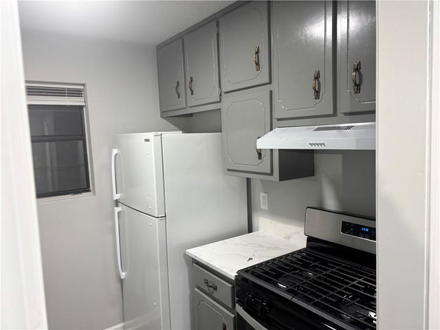 160 Chesapeake Drive, Ellenwood, GA 30294