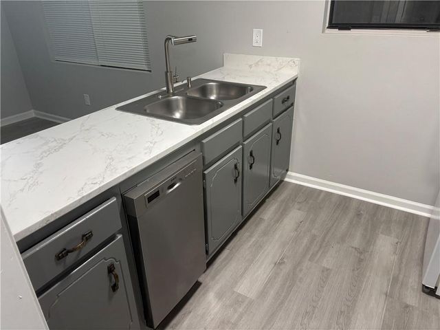 160 Chesapeake Drive, Ellenwood, GA 30294