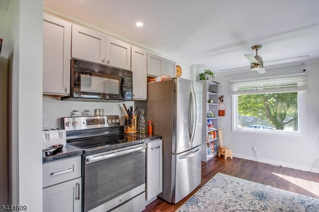 54 Oslo Dr, Rockaway Twp., NJ 07866