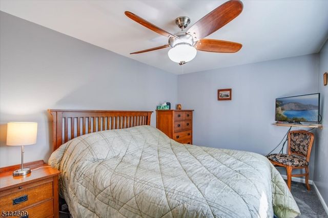 54 Oslo Dr, Rockaway Twp., NJ 07866