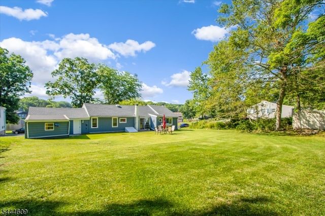 54 Oslo Dr, Rockaway Twp., NJ 07866