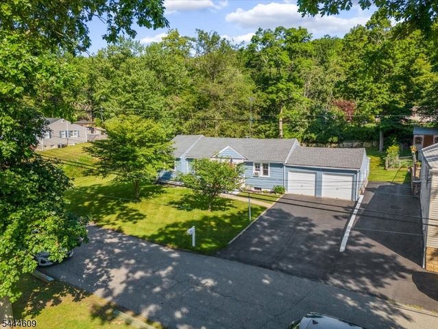 54 Oslo Dr, Rockaway Twp., NJ 07866