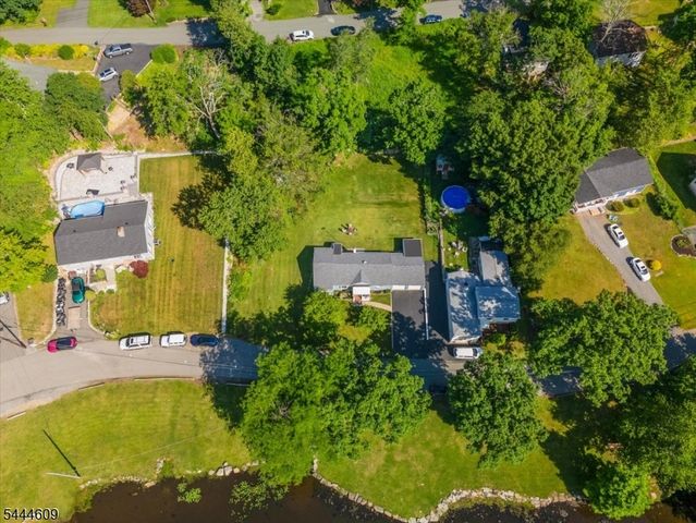 54 Oslo Dr, Rockaway Twp., NJ 07866