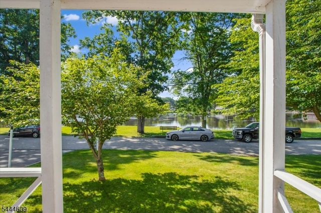 54 Oslo Dr, Rockaway Twp., NJ 07866
