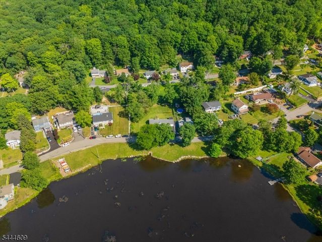 54 Oslo Dr, Rockaway Twp., NJ 07866