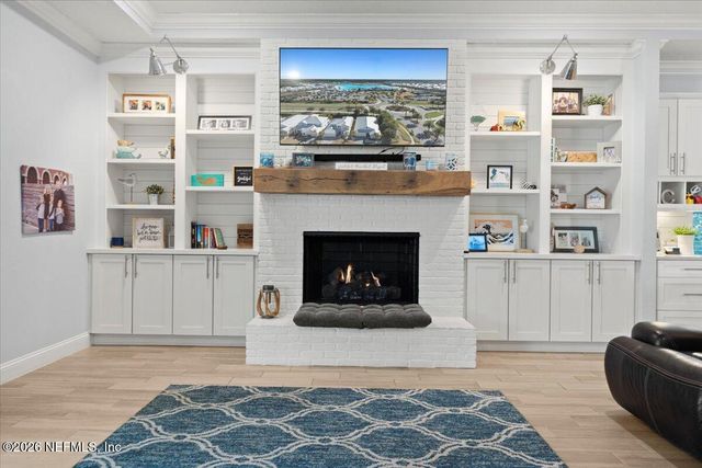 32 WATERLINE Drive, St. Johns, FL 32259