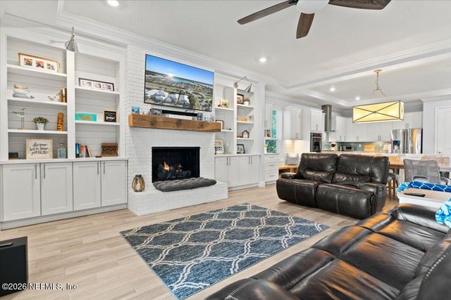 32 WATERLINE Drive, St. Johns, FL 32259