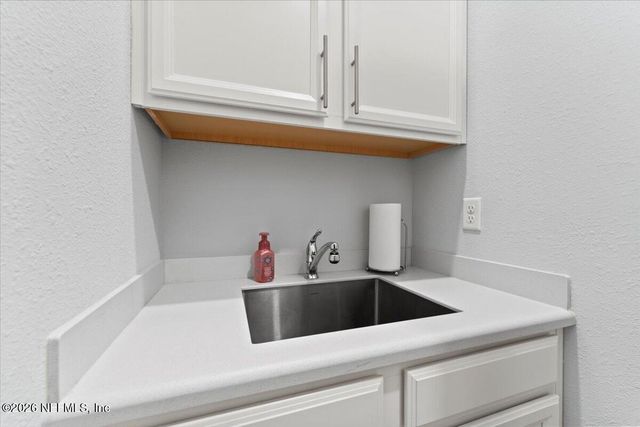 32 WATERLINE Drive, St. Johns, FL 32259