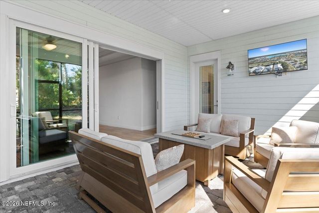 32 WATERLINE Drive, St. Johns, FL 32259