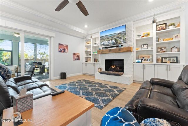 32 WATERLINE Drive, St. Johns, FL 32259