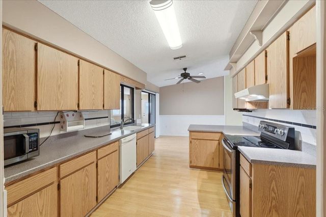 2363 SEA ISLAND CIRCLE S, Lakeland, FL 33810