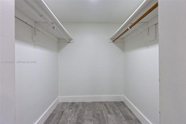 1655 NE 115th St 7B, Miami, FL 33181