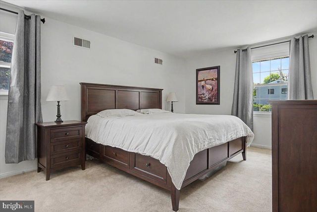 1 GRAYBRIDGE DR, Wilmington, DE 19810
