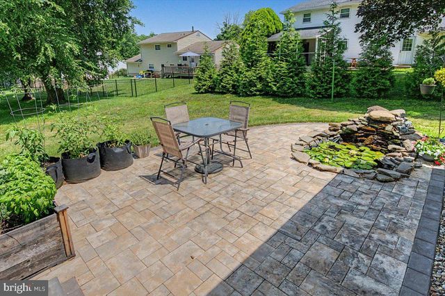 1 GRAYBRIDGE DR, Wilmington, DE 19810