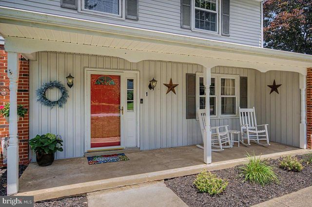 1 GRAYBRIDGE DR, Wilmington, DE 19810