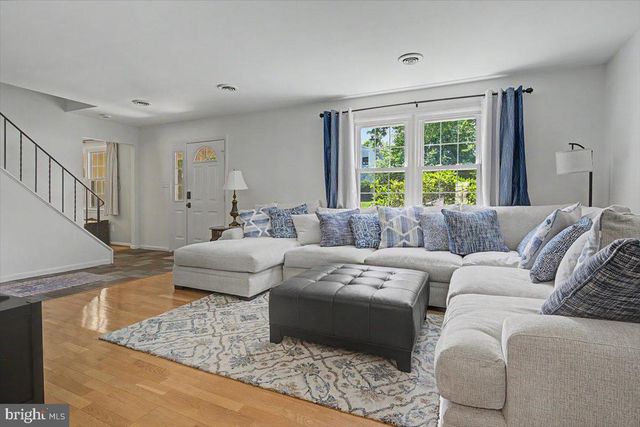 1 GRAYBRIDGE DR, Wilmington, DE 19810