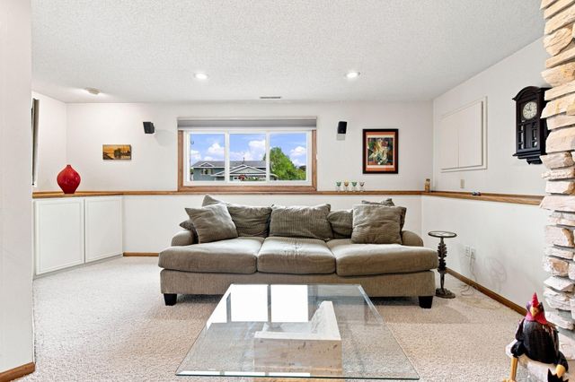 12555 Hillside Lane SE, Becker, MN 55308