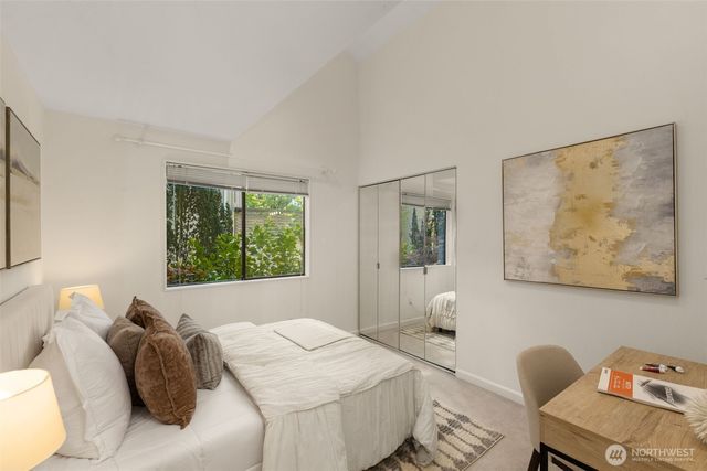5221 Somerset Drive SE, Bellevue, WA 98006