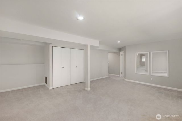 5221 Somerset Drive SE, Bellevue, WA 98006