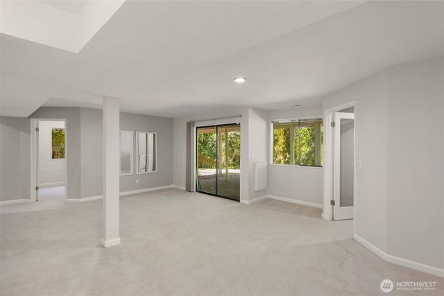 5221 Somerset Drive SE, Bellevue, WA 98006