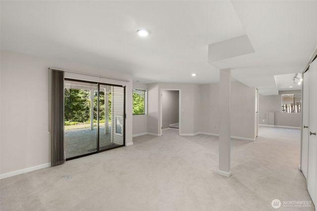 5221 Somerset Drive SE, Bellevue, WA 98006