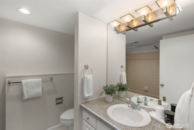 5221 Somerset Drive SE, Bellevue, WA 98006