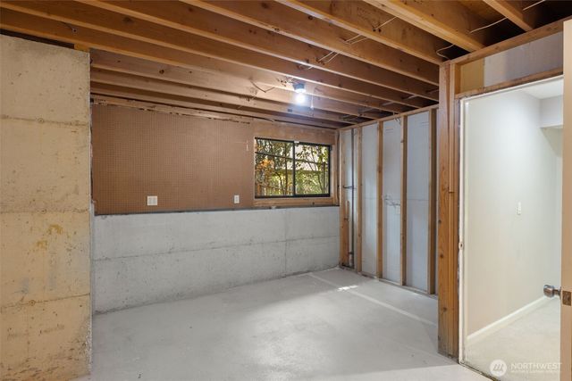 5221 Somerset Drive SE, Bellevue, WA 98006