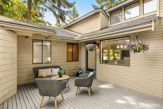 5221 Somerset Drive SE, Bellevue, WA 98006