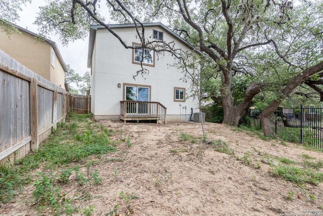10322 Relic Oaks, San Antonio, TX 78240