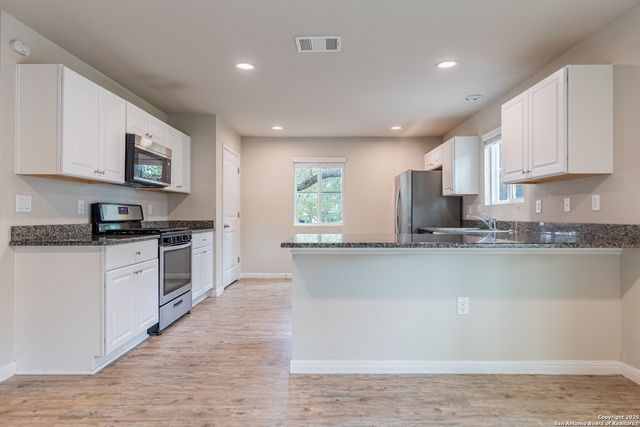 10322 Relic Oaks, San Antonio, TX 78240