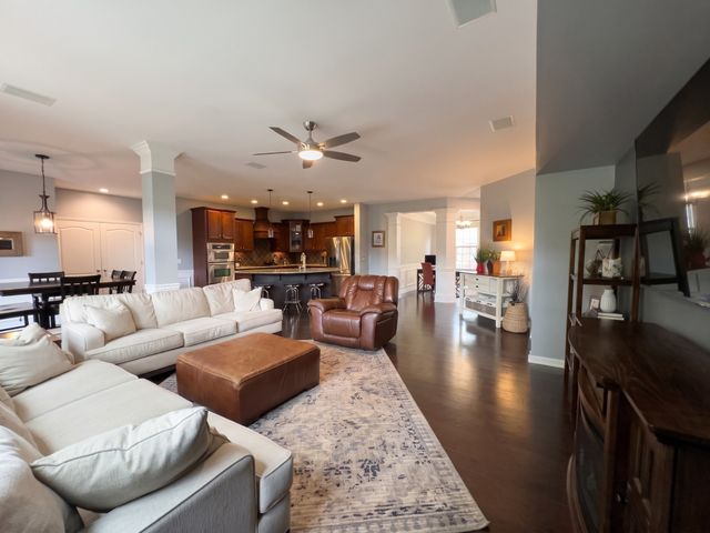 1408 Wayfield Ln, Mount Juliet, TN 37122