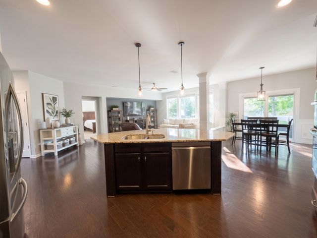 1408 Wayfield Ln, Mount Juliet, TN 37122