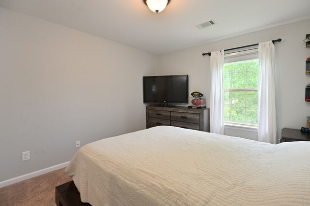1408 Wayfield Ln, Mount Juliet, TN 37122