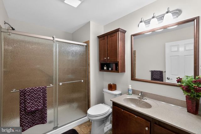 411 HONEYSUCKLE LN, Blue Bell, PA 19422