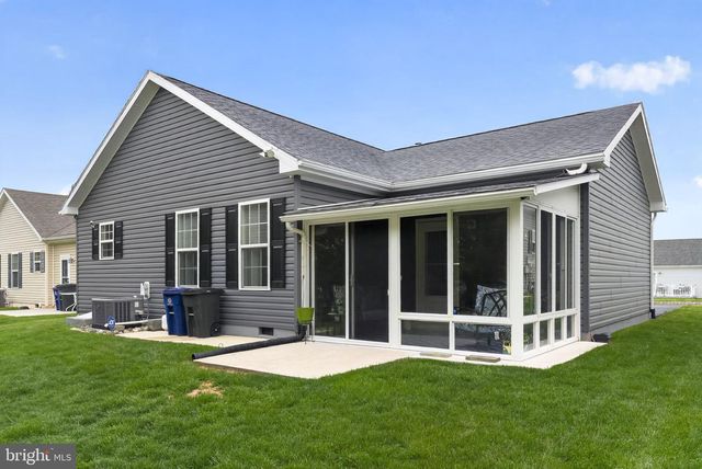 411 HONEYSUCKLE LN, Blue Bell, PA 19422
